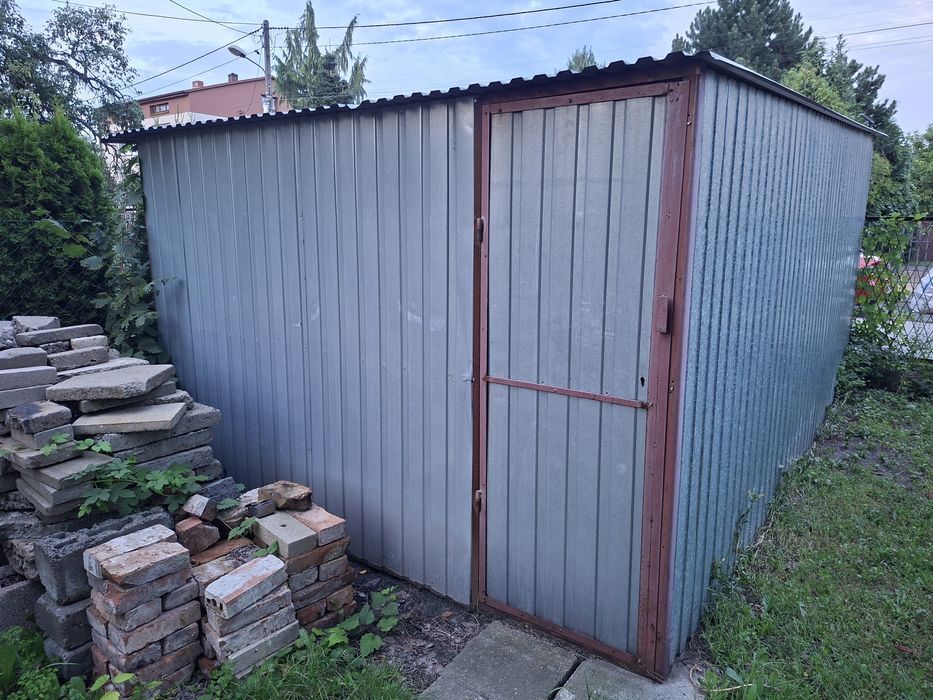 Garaż blaszany 3x5