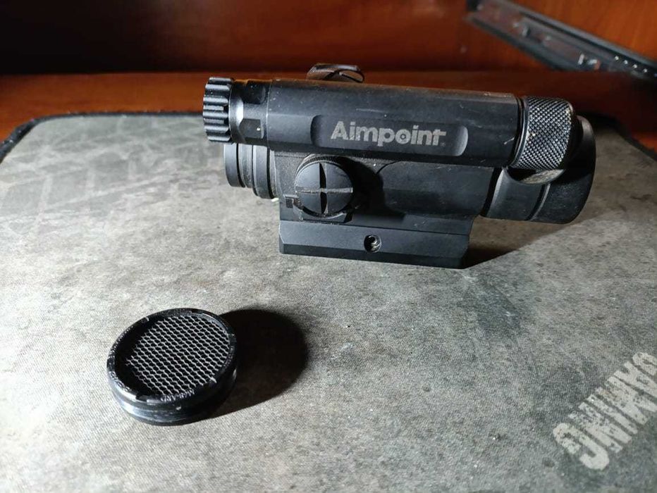 Коліматорний приціл Aimpoint COMPM4