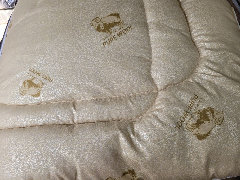 АКЦИЯ!Одеяло из овечьей шерсти.Полушерстяное.
Теплое.Легкое.