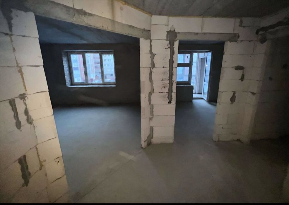 Продаж 3 кім квартири в новобудові