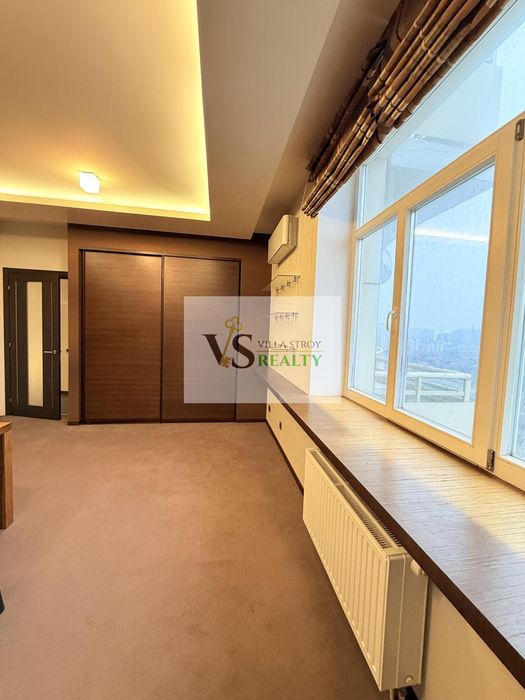 Продаж квартири в Одесі, 3 кімнати, 14/24 поверх, 145 м²
