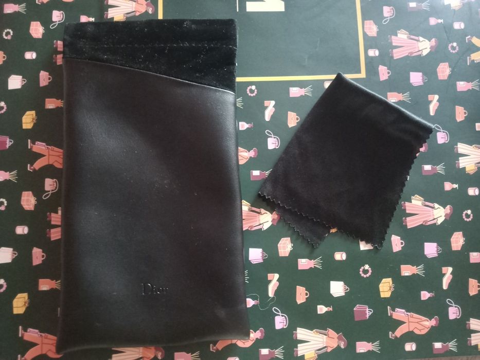 Dior.Шкіряний чохол для окулярів Dior