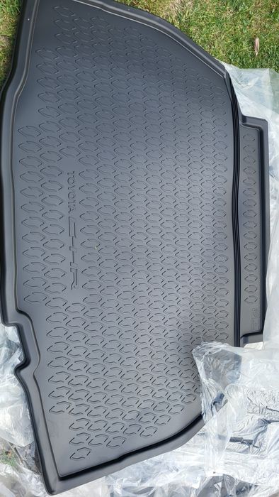 Mata bagaznika Toyota CHR PW241-10030