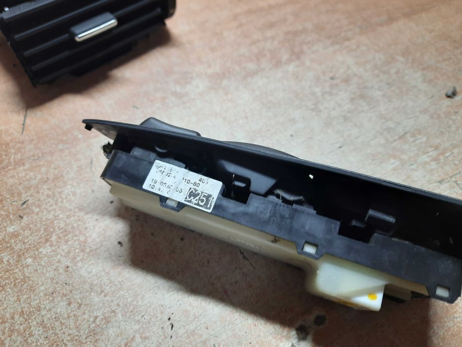 Водійський блок управління склопідйомниками Тойота Авенсіс т25