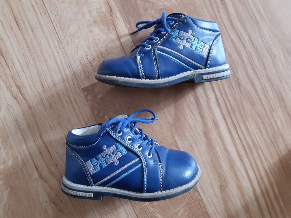 Buty r. 25 półbuty wiosenne jesienne dla chłopca