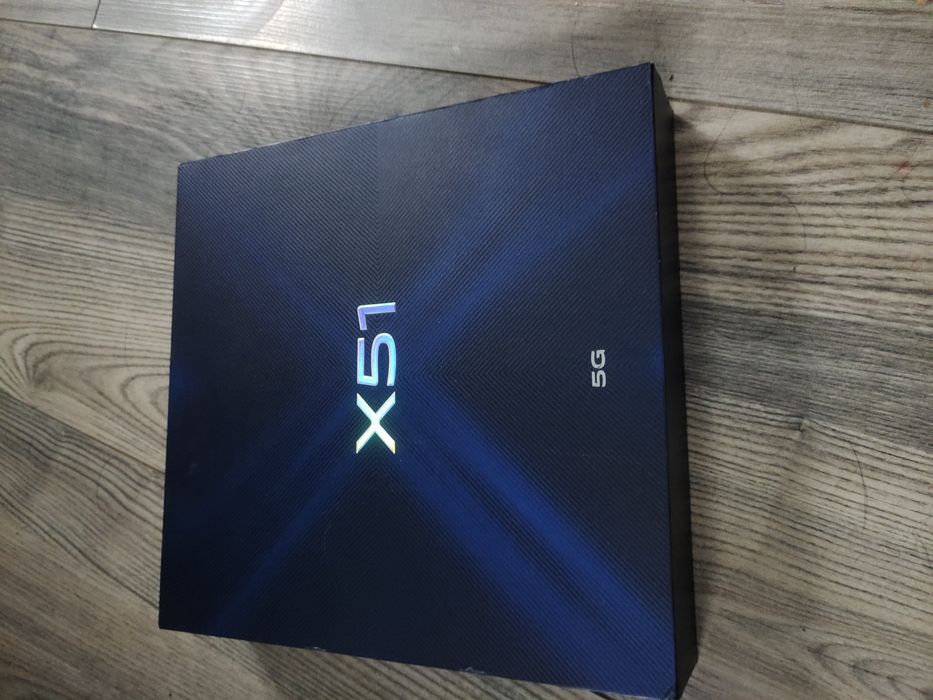 VIVO x51 5G  8Ram 256gb