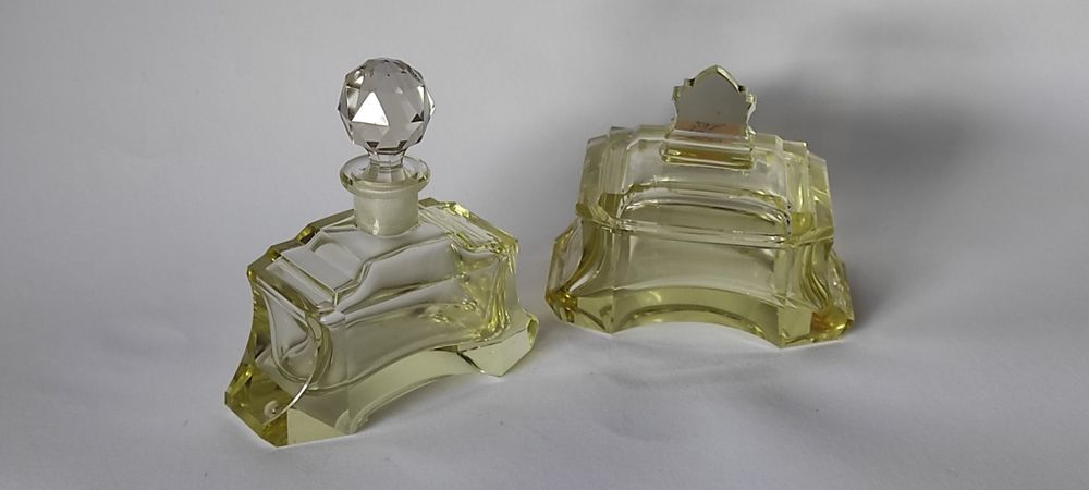 Magiczny komplet toaletowy Art deco.