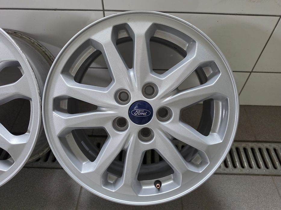 Wysyłka 16 5x108 Ford Kuga Focus C-MAX Grand S-Max Mondeo Volvo