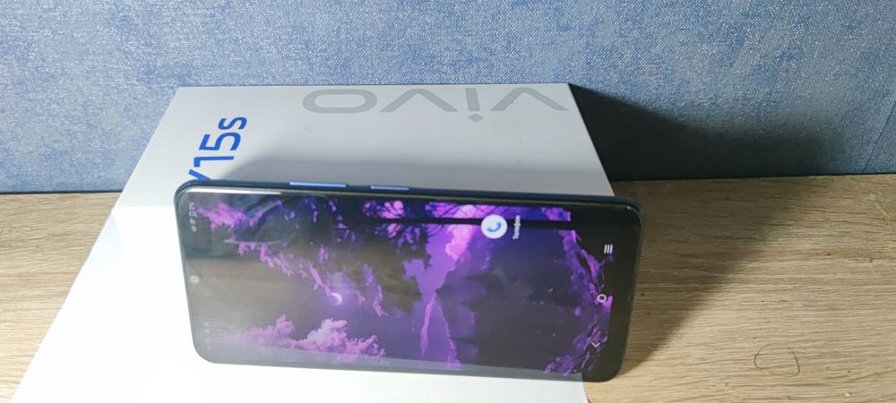 Смартфон Vivo Y15s  идеальное состояние