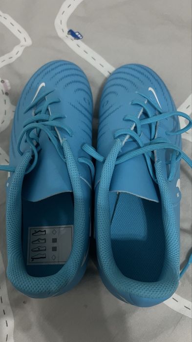 chuteira Nike Phantom GX II Futebol na cor azul