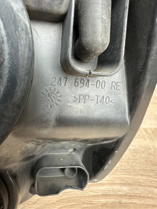 Права фара Volkswagen Polo 9N3, 2005-2009 оригінал