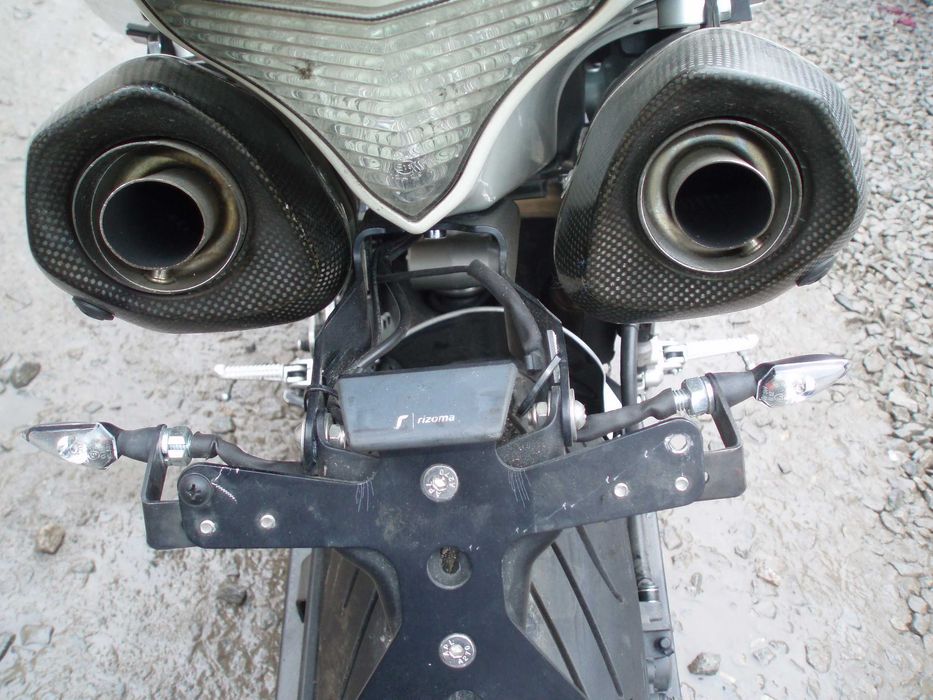 ямаха R1 спортбайк