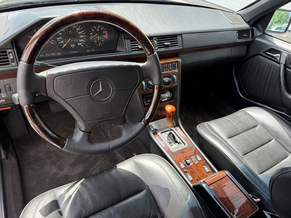 Mercedes-Benz E-Class 1995 VIN WDB1240341C217601 фото оголошення 2 з 16