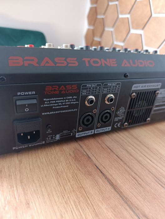 Mikser z wbudowanym wzmacniaczem Brass Tone Audio, bluetooth USB MP3 2X200W RMS BTA1208 - Powermikser 8 kanałowy