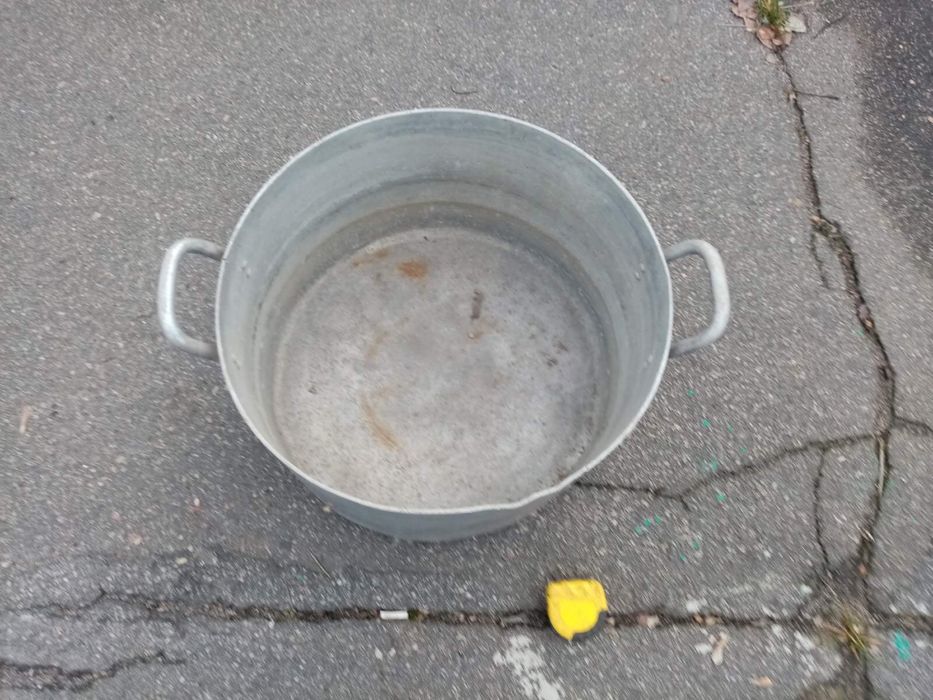 Продам алюмінієву каструлю алюминиевую кастрюлю  на 40 л