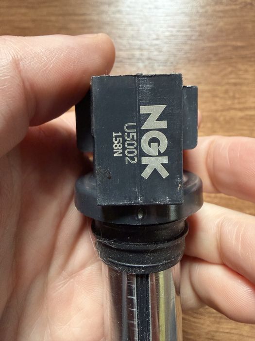 Продам нову  катушку запалювання NGK U5002 158N.