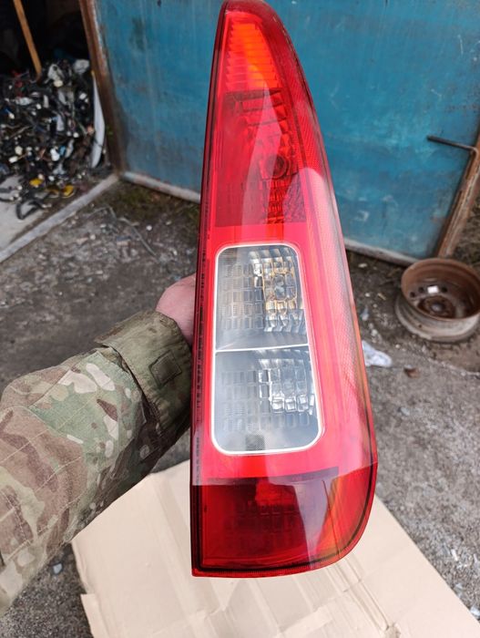 Фонарь задний правый Ford Fusion 2006-2012г Оригинал.