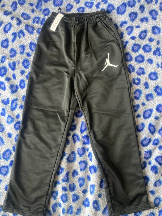 Весенний костюм Jordan