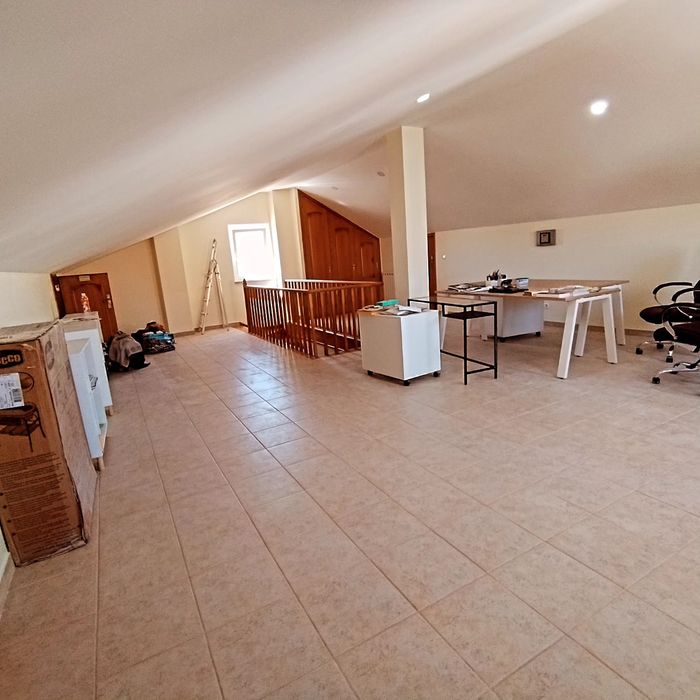 Aplicação de estuque em paredes de cozinha casas de banho ou pladur
