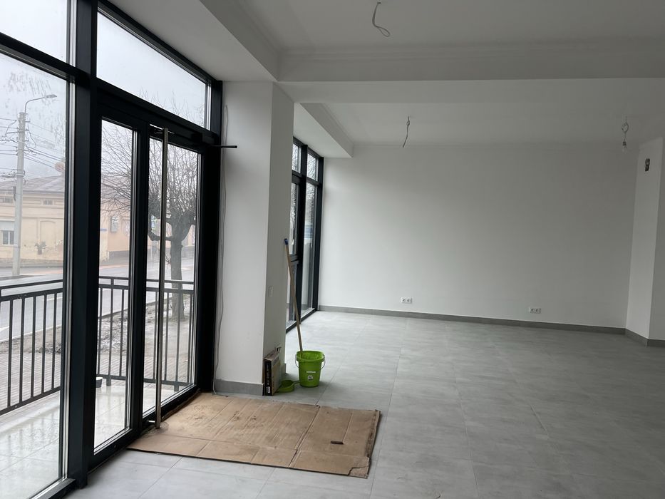 Здається Приміщення на початку вул.Сторожинецькоі  9