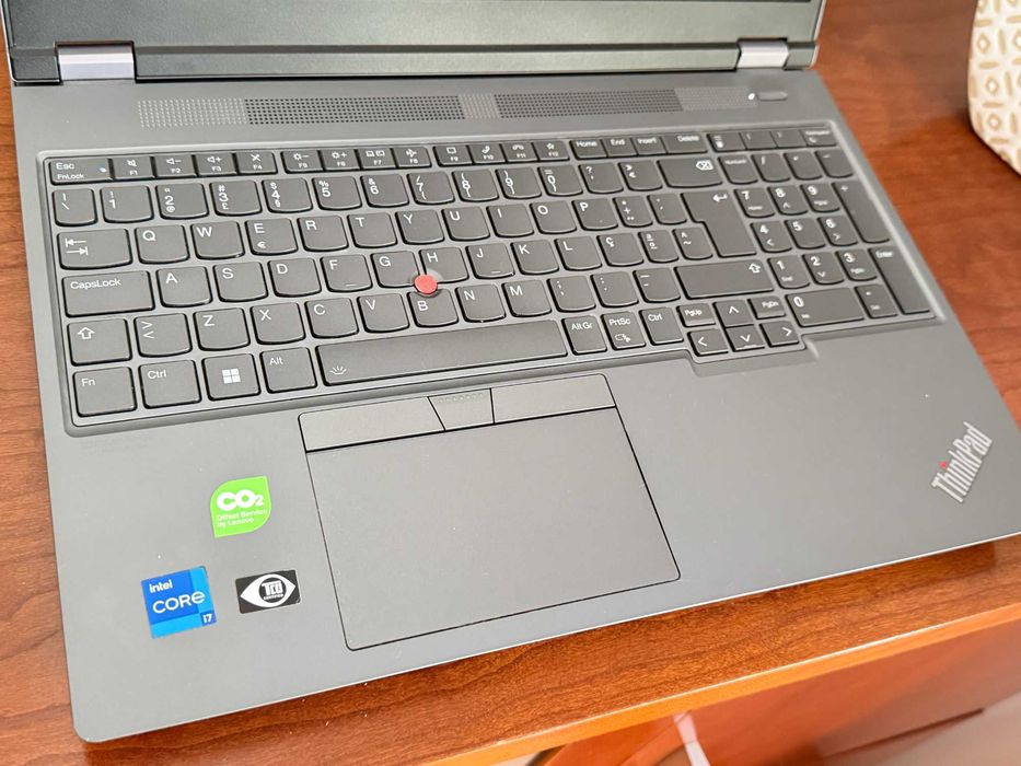 Lenovo ThinkPad P16|i7-12800HX 16+24Cores/64G Ram/SSD 2TB/RTX A2000 8G