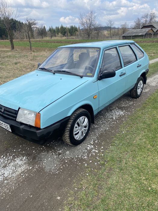 ВАЗ  Lada Спутник 21093