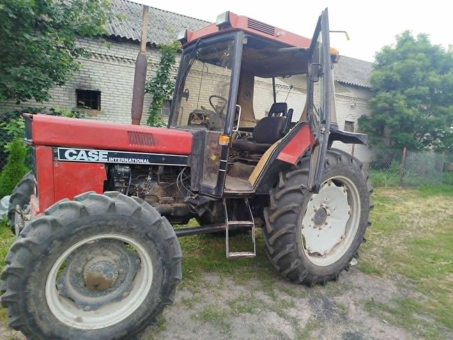 Ciągnik CASE 845 XL