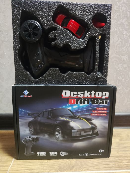 Машинка на радиоуправлении. Дрифт.