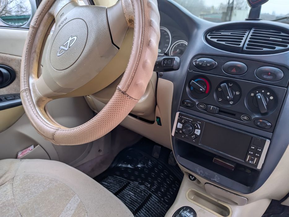 Chery QQ, економний автомобіль, гарний стан