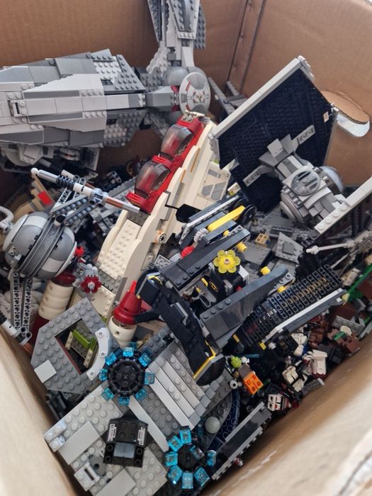 Лот колекційного LEGO Star Wars Marvel DC, орігінал, мініфігурки 30 кг