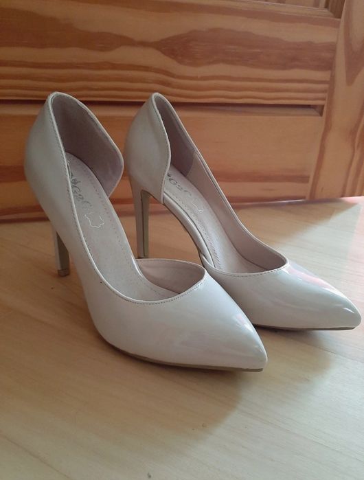 Beżowe Eleganckie Szpilki