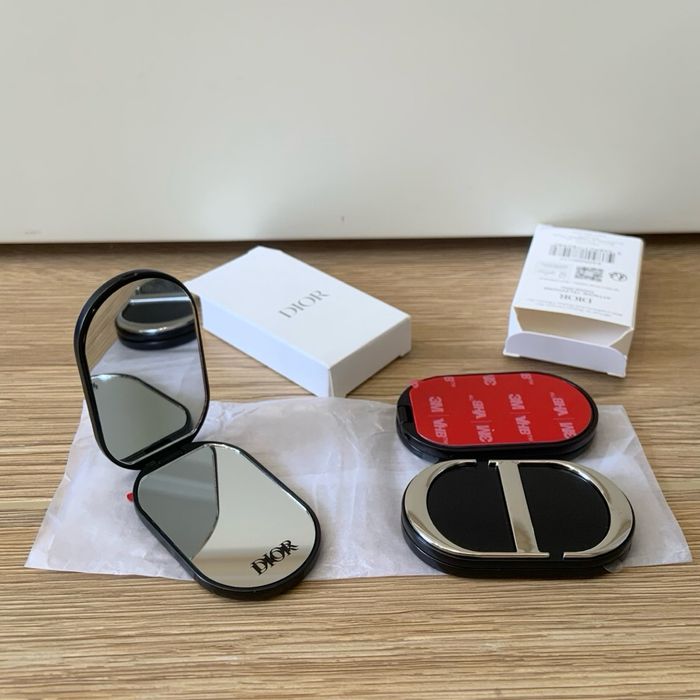 Дзеркало-тримач для телефону Dior