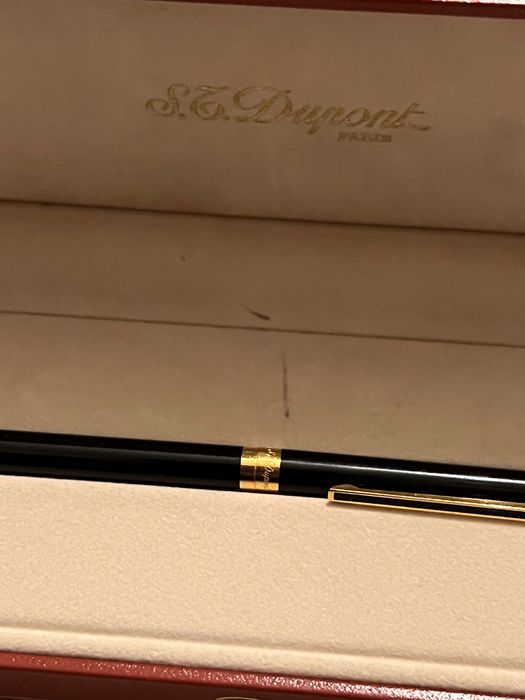 Caneta S.T. Dupont Classique