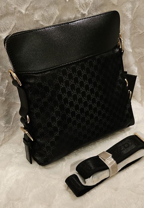 Zapraszam do zakupu niesamowitej Nowej Listonoszki firmy Kazar !