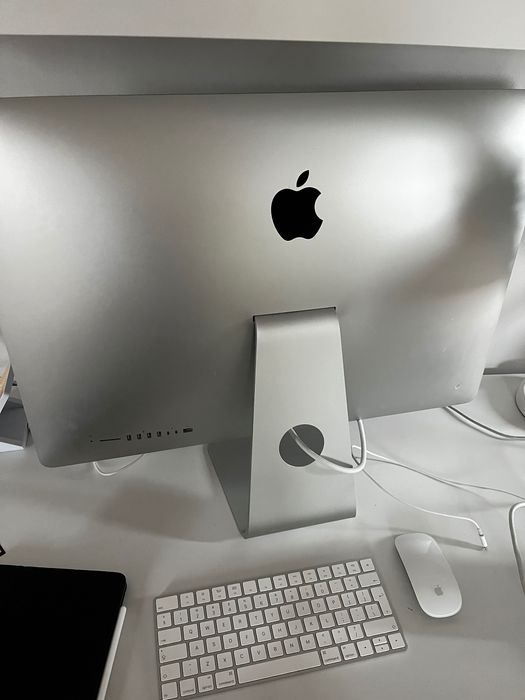 iMac 27" - Retina5K - 2019- Intel i5 - 8GB RAM - 1 TB - Radeon Pro 4GB