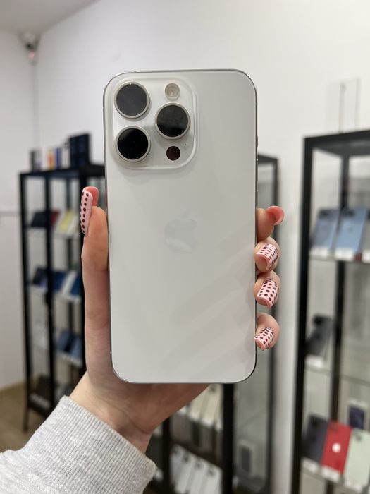 Telefon iPhone 15 PRO 256GB Biały Apple Gwarancja iTrade