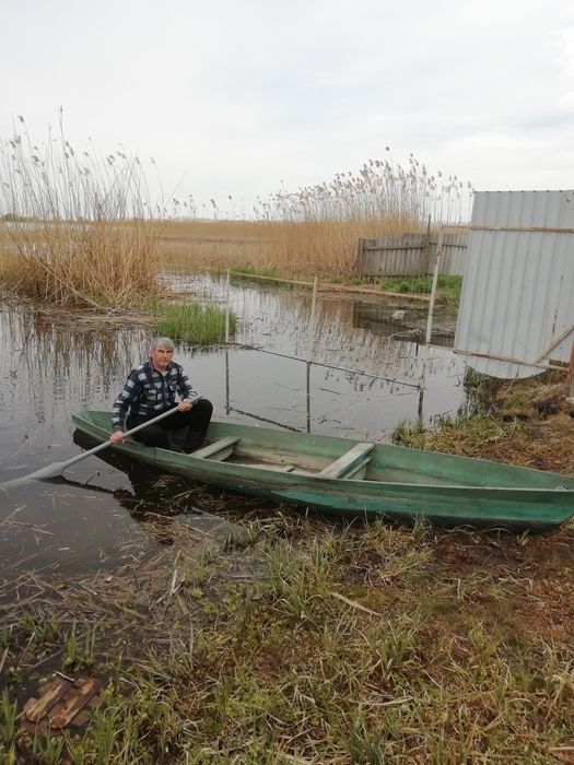Продам  вагончик  на   березі  водосховища  поряд   р. С.ула.