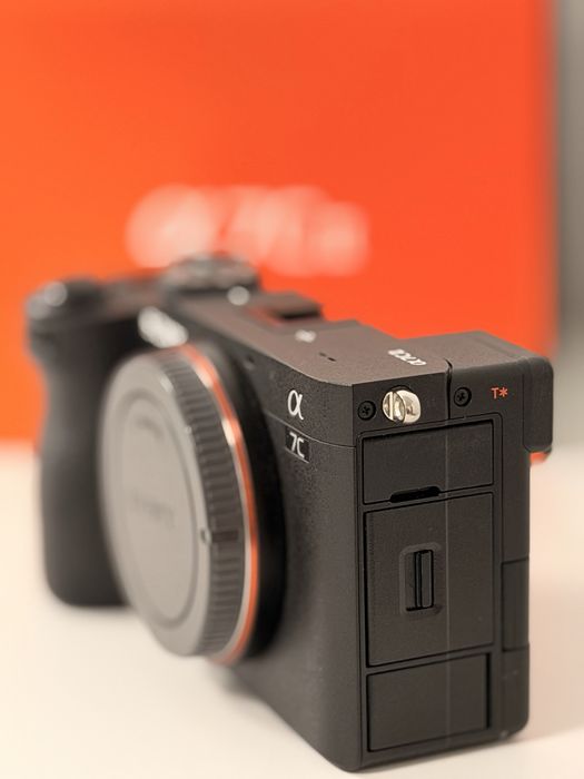 Sony a7c II pouco uso como nova