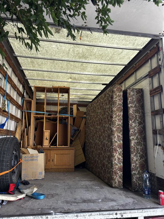 Utylizacja mebli Wrocław • Wywóz starych mebli • Opróżnianie mieszkań