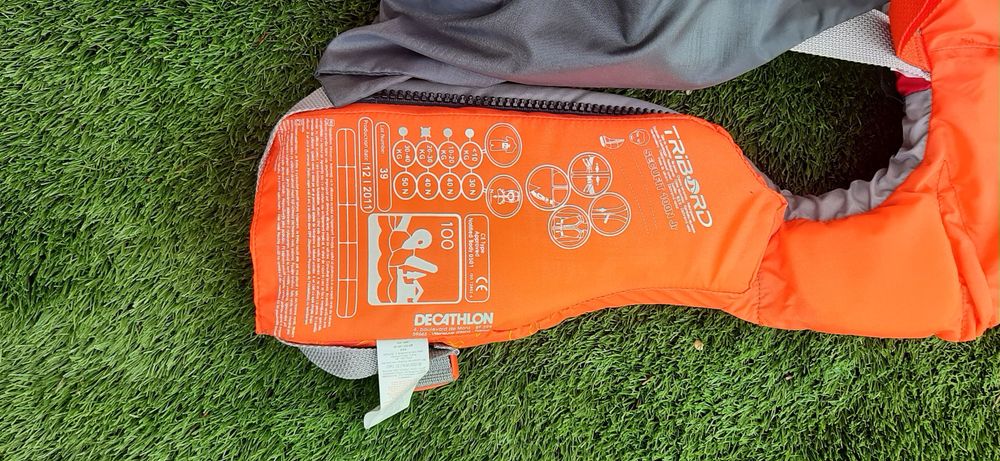 Colete salva-vidas Tribord 100N Jr. Como Novo