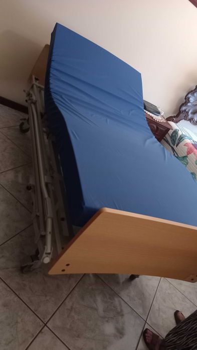 Cama articulada eletrica