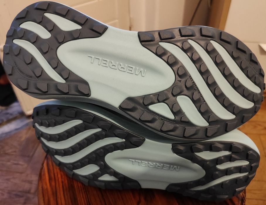 Tênis Merrell tamanho 39.