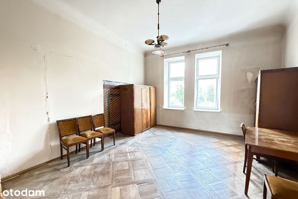 Mieszkanie do remontu w kamienicy w centrum, Radom