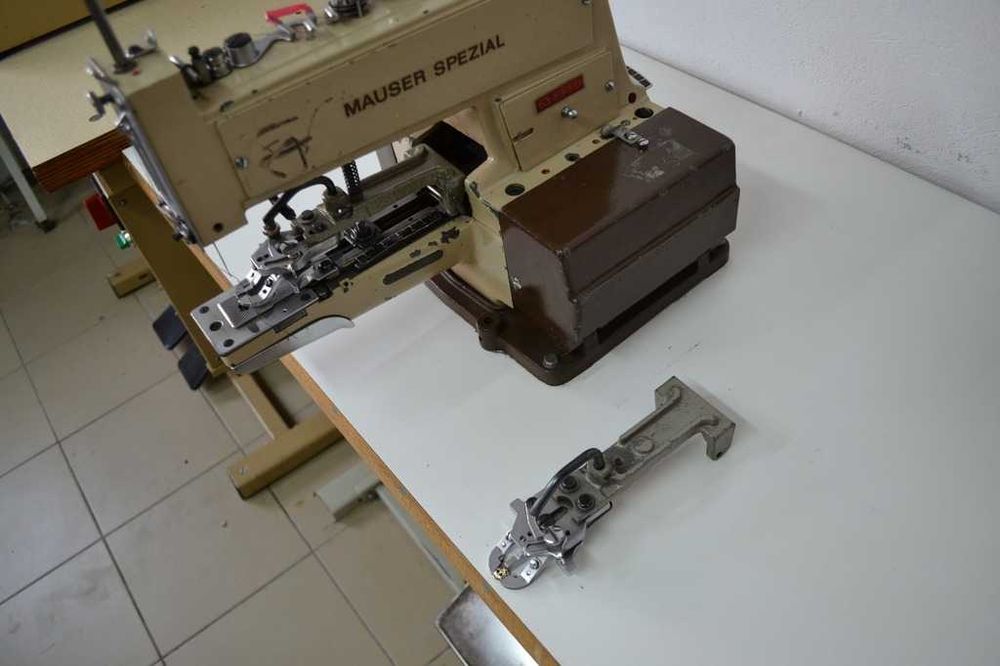 Guzikarka Maszyna do guzików Mauser Spezial Juki