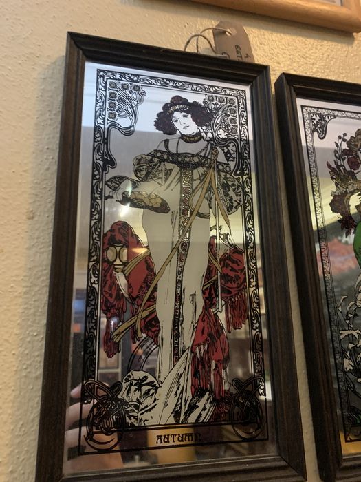 4 espelhos com motivos de mucha anos 70