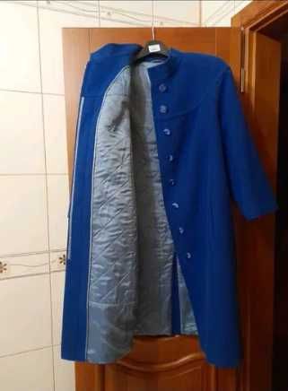 Пальто жіноче демісезонне. Нове.