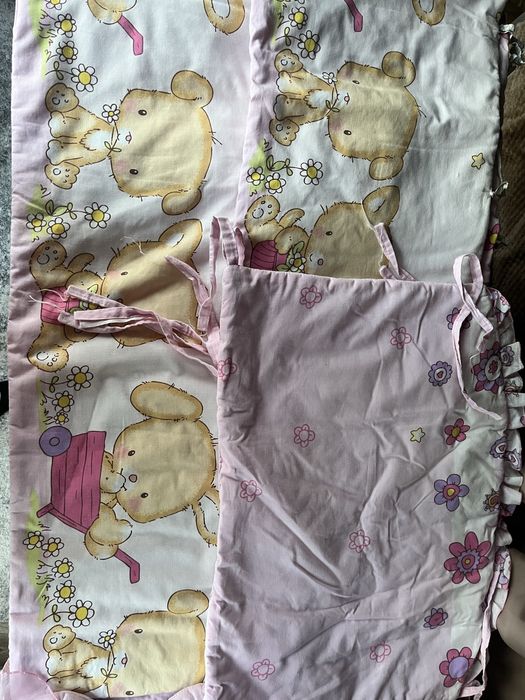 Бортики на кроватку