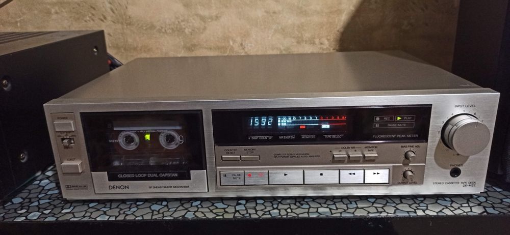 Кассетная дека Denon DR-M22
