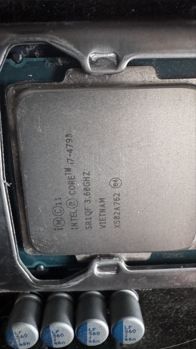 Intel I7 4790 + Gigabyte GA-H97-D3H + 32GB DDR3 1600Mhz