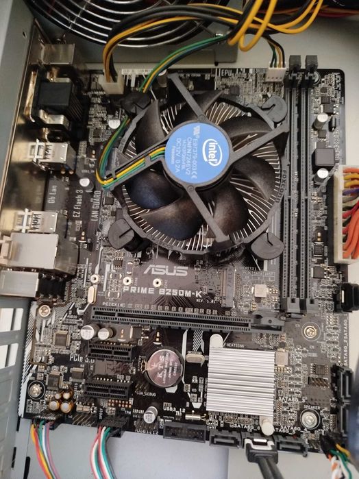 Материнська плата Asus Prime B250